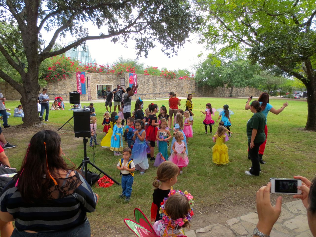San Antonio Botanical Garden BOOtanica! Fall Festival 2013 Halloween costumes | San Antonio Charter Moms