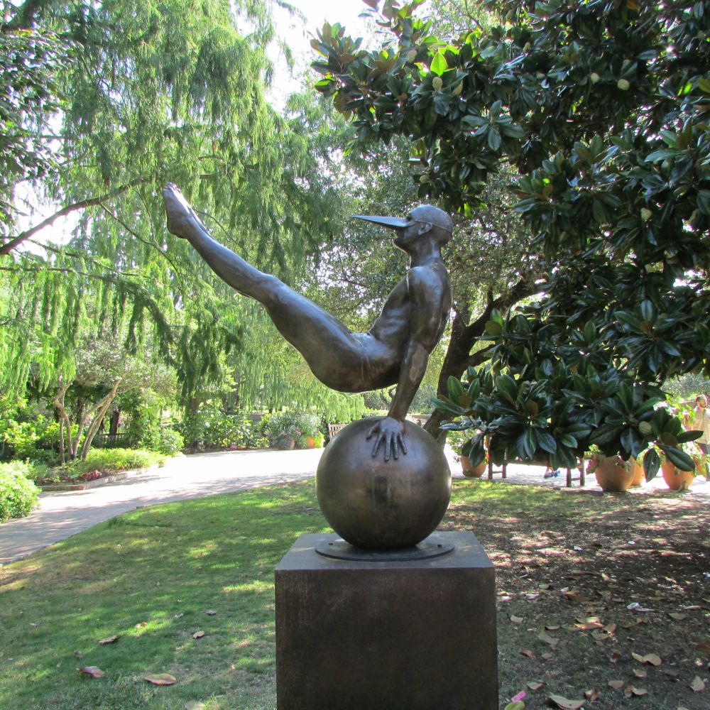 Equilibrista 90 Monumental by Jorge Marín at the San Antonio Botanical Garden | San Antonio Charter Moms
