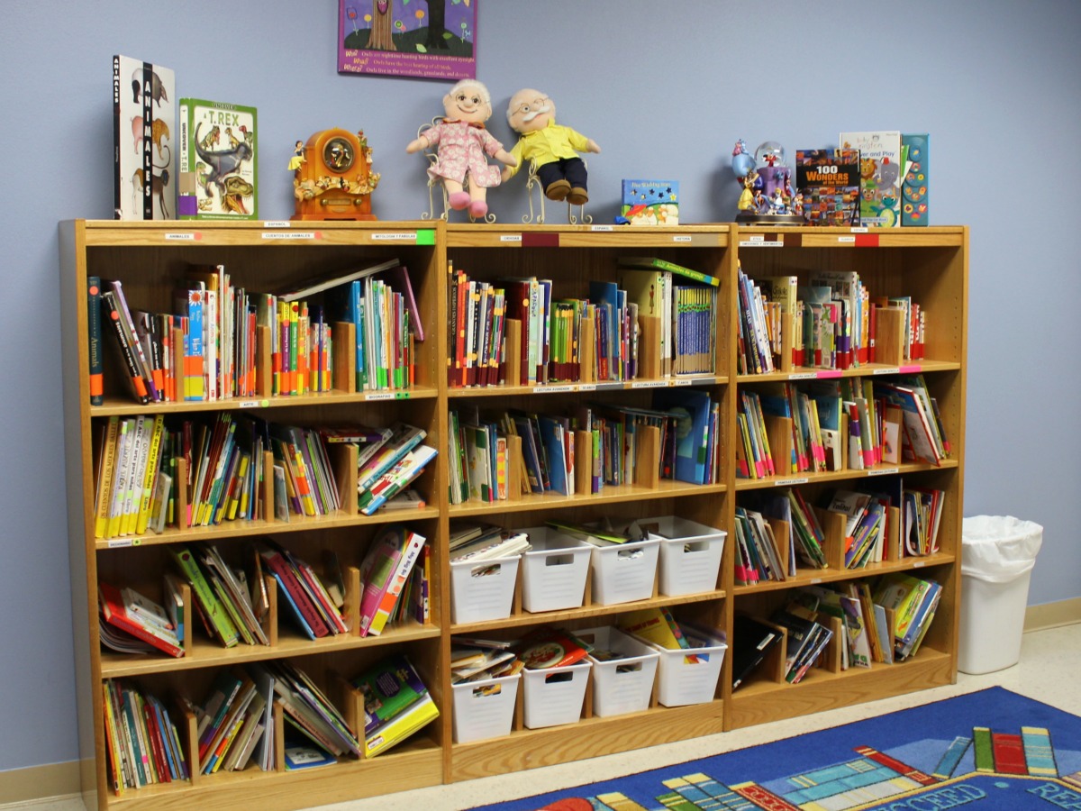 Library at Spanish Grove Academy dual-language preschool in north central San Antonio | San Antonio Charter Moms