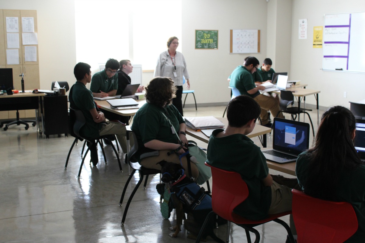 Middle school math class at Carpe Diem Westwood | San Antonio Charter Moms
