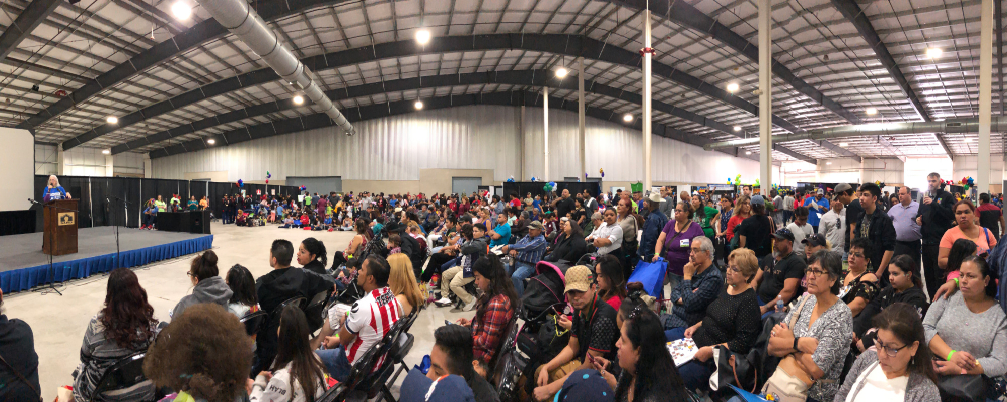 Panorama of the crowd at Experience SAISD | San Antonio Charter Moms