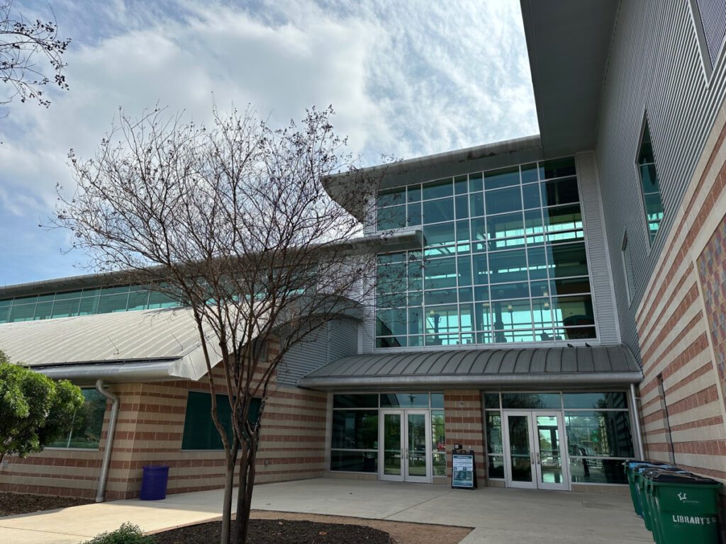 Palo Alto College library